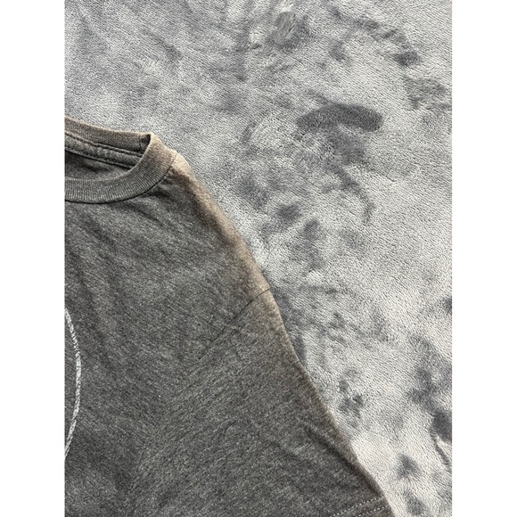 Pink Floyd T Shirt Small Grey Dark Side of the Moon Graphic Band Tee Sun Faded - Picture 10 of 10